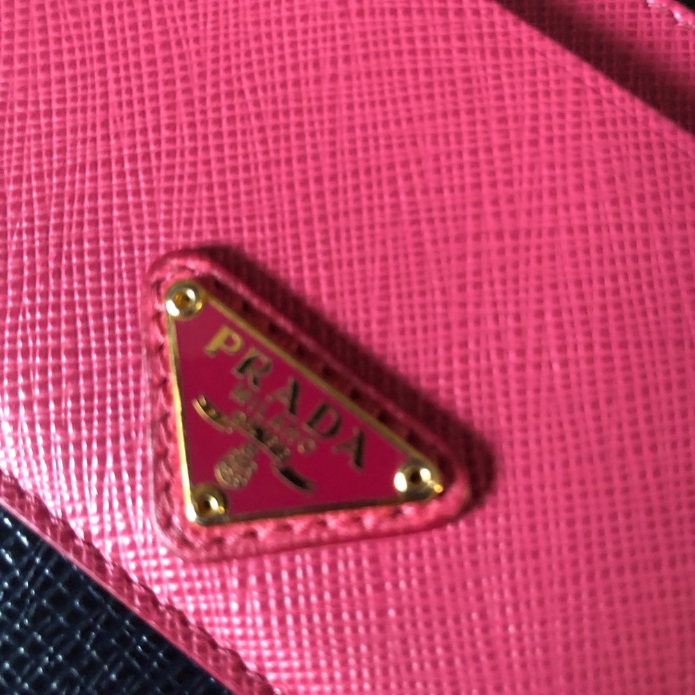 PRADA-AUTHENTIC NWT Fuchsia Card Holder - Picture 6 of 10